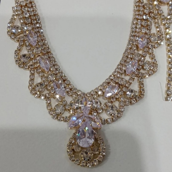 3pcs Rhinestone Princess Necklace Set - Picture 2 of 4